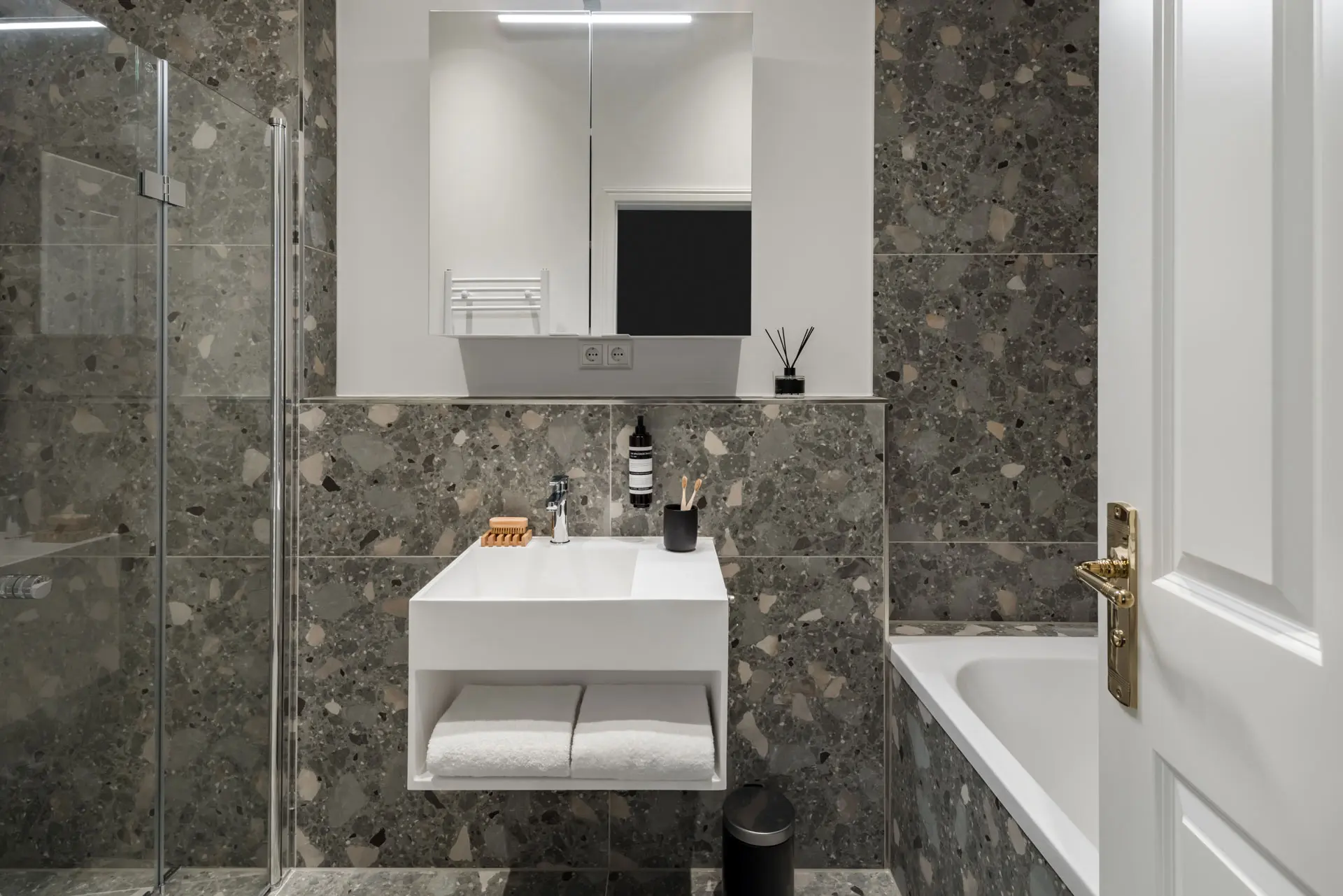 Berlin KuDamm69 Bathroom